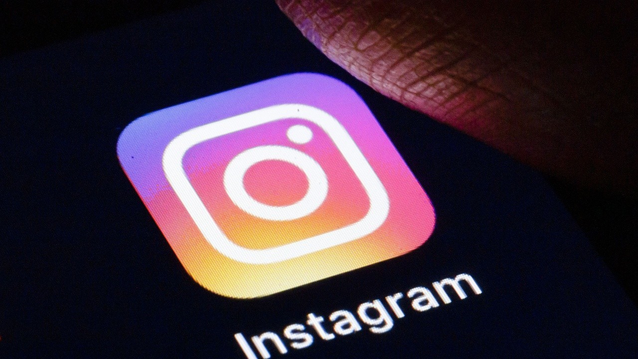 image shows the Instagram icon.
